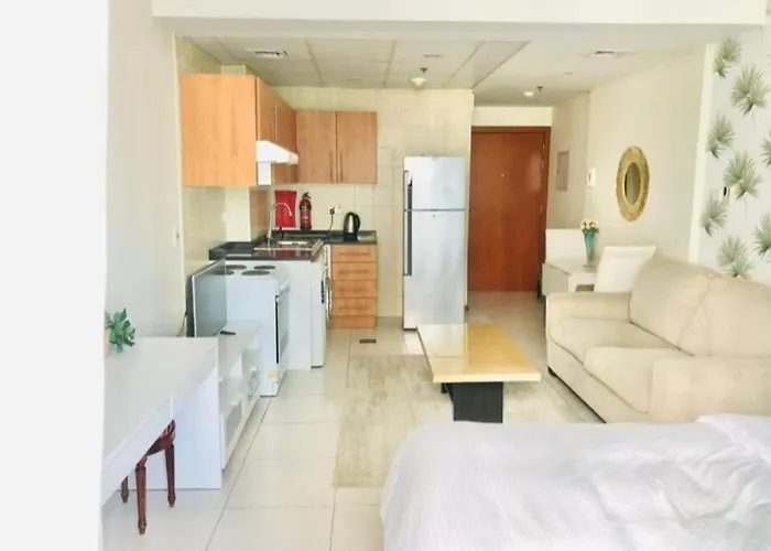 Panoramic Sea Views Studio Apartment - Marina Dubai