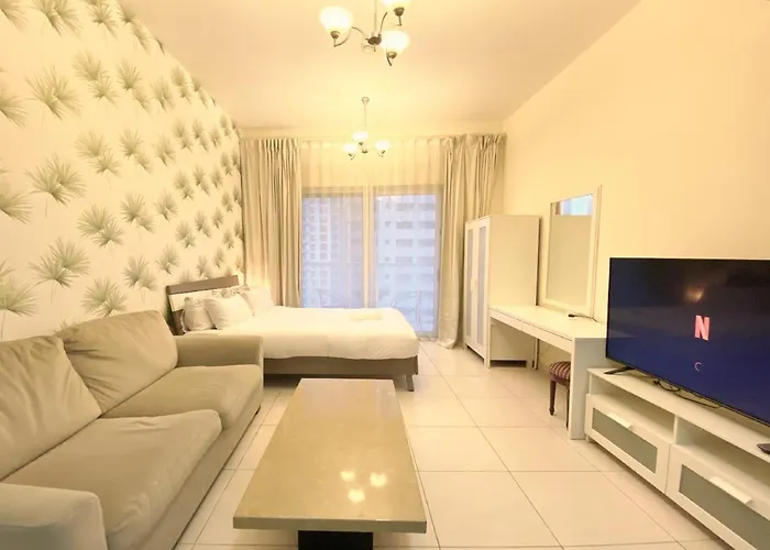Panoramic Sea Views Studio Apartment - Marina Dubai